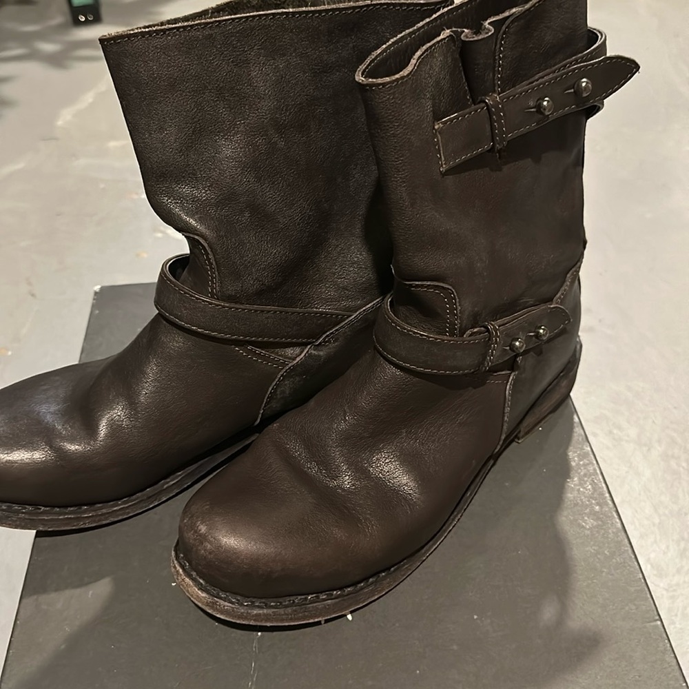 Rag and bone dark brown moto boots. Size 39